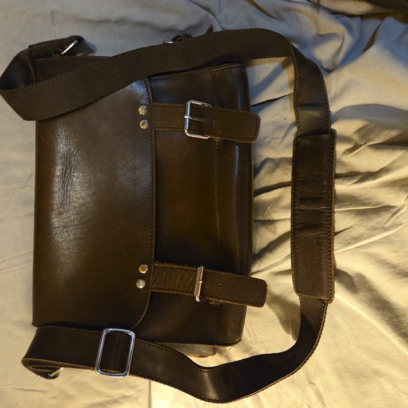 Vagabond Traveler Leather Messenger Should Bag Drk Brown - Picture 9 of 12